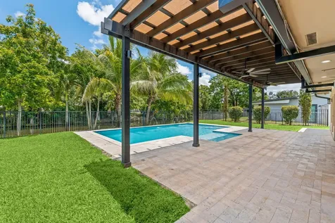 9200 SW 51st Place Cooper City FL 33328