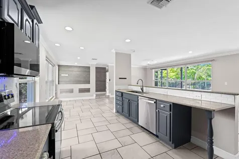 9200 SW 51st Place Cooper City FL 33328