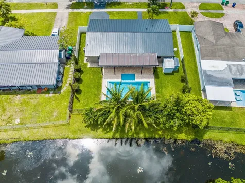 9200 SW 51st Place Cooper City FL 33328