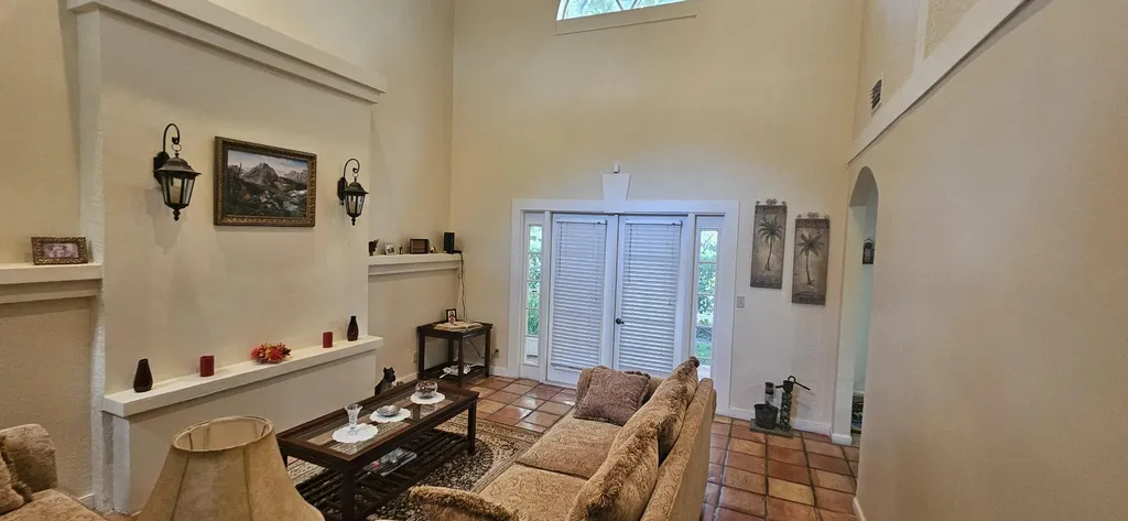 11453 Lakeview Drive Coral Springs FL 33071