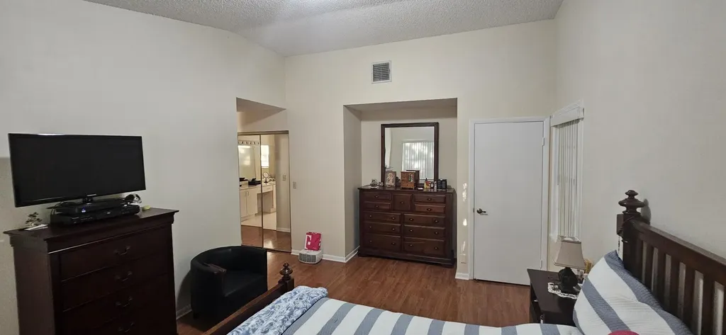 11453 Lakeview Drive Coral Springs FL 33071