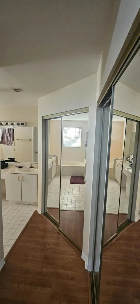 11453 Lakeview Drive Coral Springs FL 33071