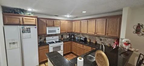 11453 Lakeview Drive Coral Springs FL 33071