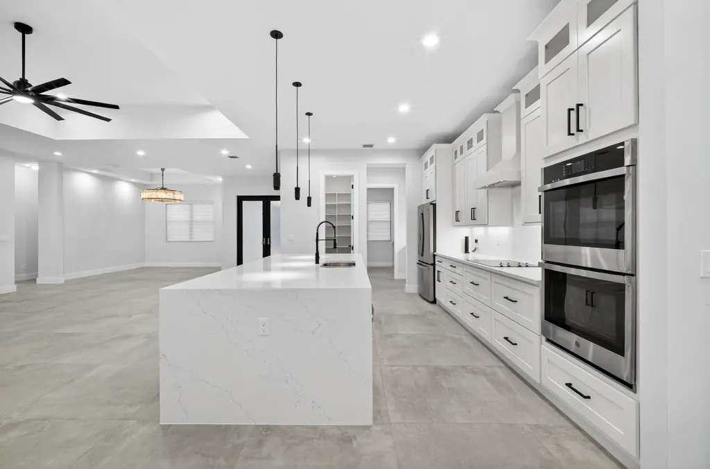 17655 44th Place N The Acreage FL 33470