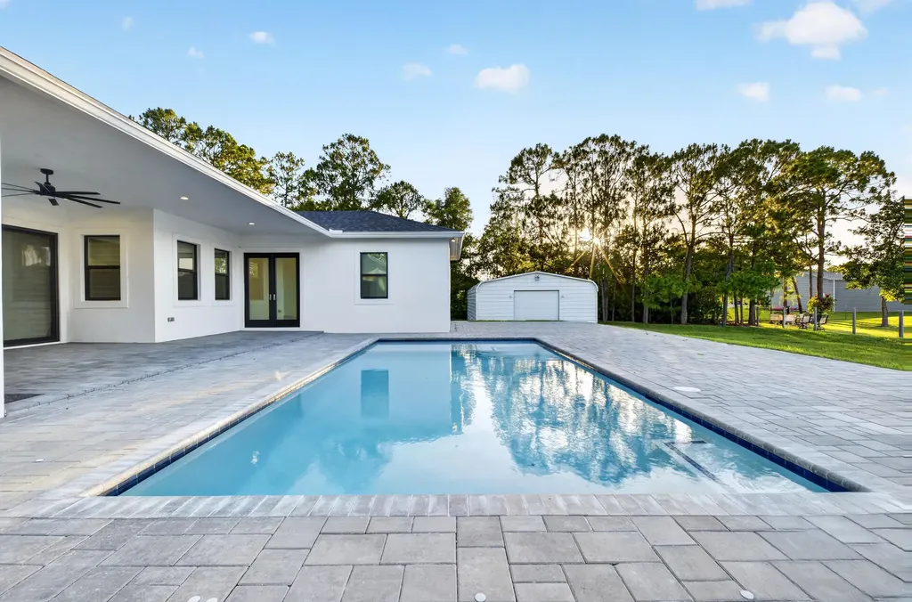 17655 44th Place N The Acreage FL 33470
