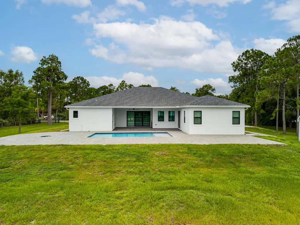 17655 44th Place N The Acreage FL 33470
