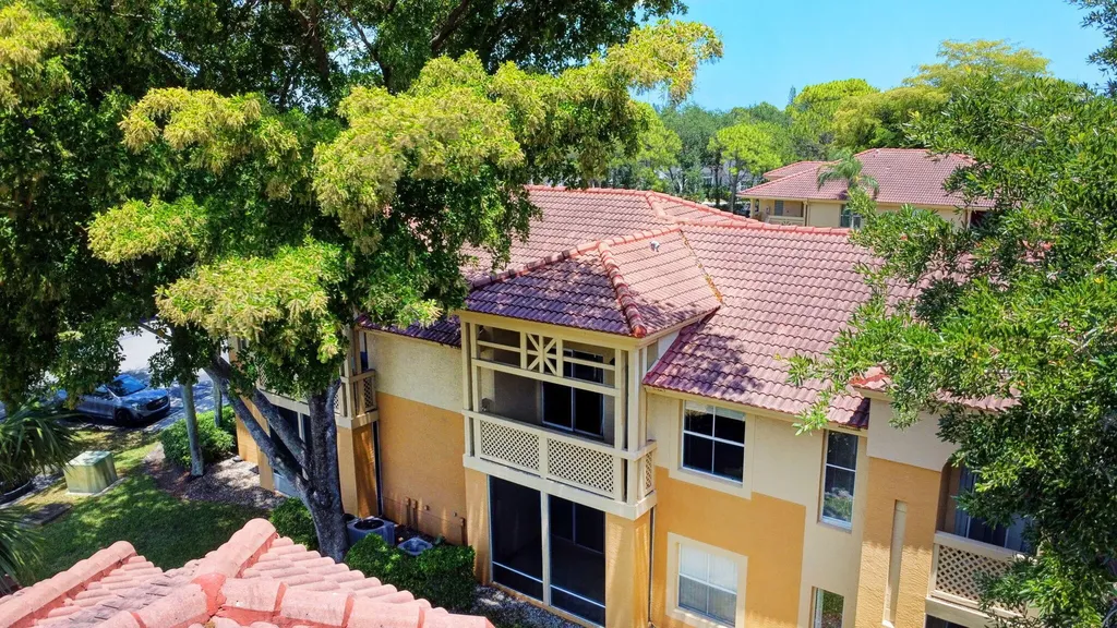 4847 Via Palm Lakes West Palm Beach FL 33417
