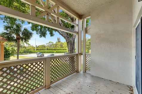 4847 Via Palm Lakes West Palm Beach FL 33417