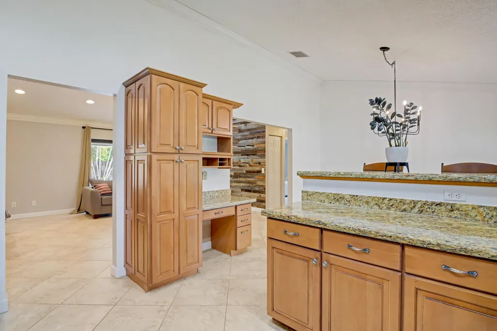 542 Indigo Avenue Wellington FL 33414