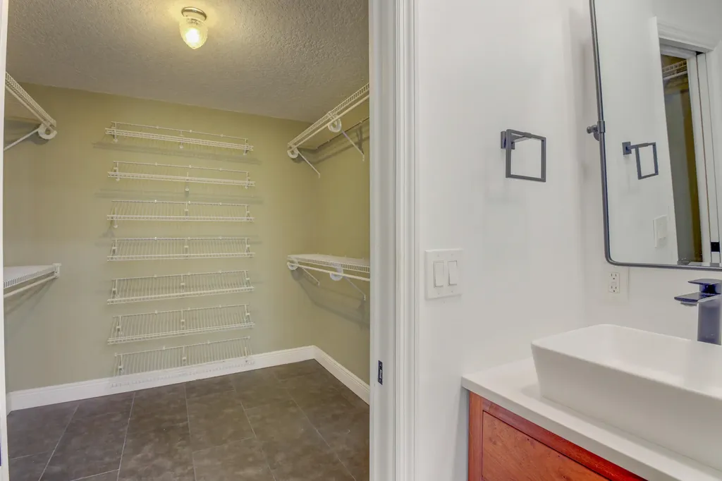 542 Indigo Avenue Wellington FL 33414