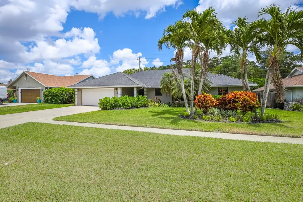 542 Indigo Avenue Wellington FL 33414