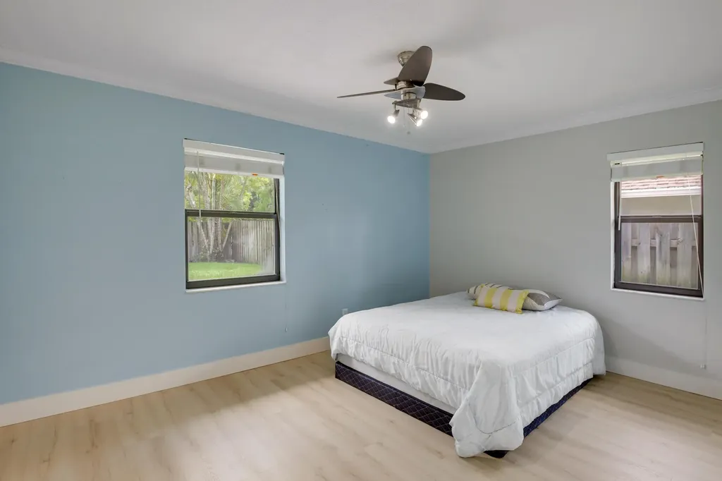 542 Indigo Avenue Wellington FL 33414