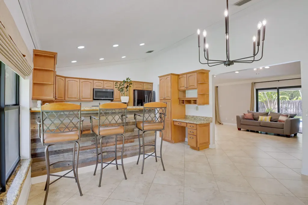 542 Indigo Avenue Wellington FL 33414