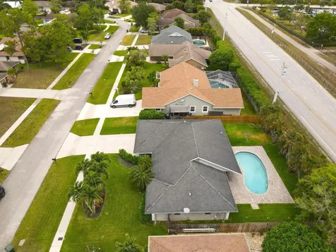 542 Indigo Avenue Wellington FL 33414