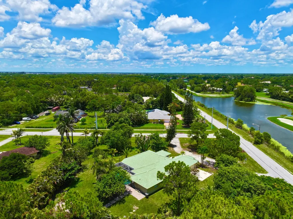 12037 Temple Boulevard The Acreage FL 33412