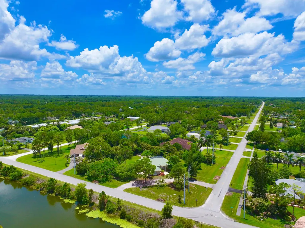 12037 Temple Boulevard The Acreage FL 33412