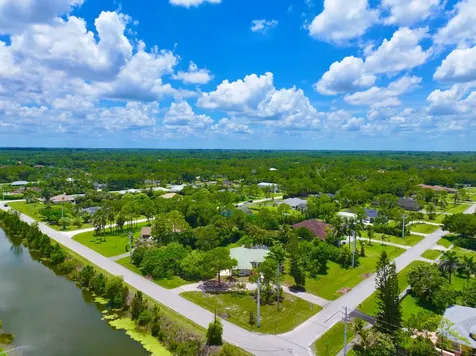 12037 Temple Boulevard The Acreage FL 33412
