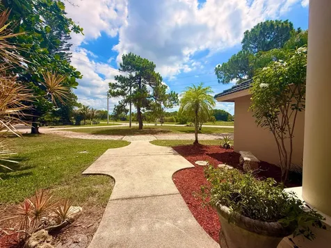 12037 Temple Boulevard The Acreage FL 33412