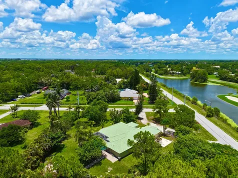 12037 Temple Boulevard The Acreage FL 33412