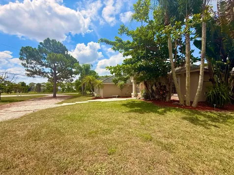 12037 Temple Boulevard The Acreage FL 33412