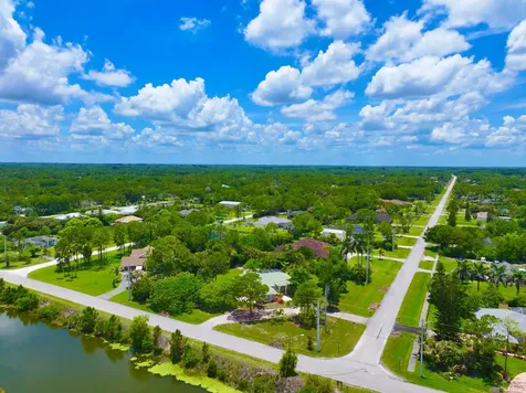12037 Temple Boulevard The Acreage FL 33412