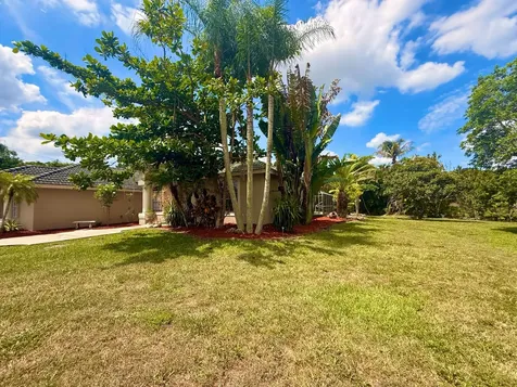 12037 Temple Boulevard The Acreage FL 33412