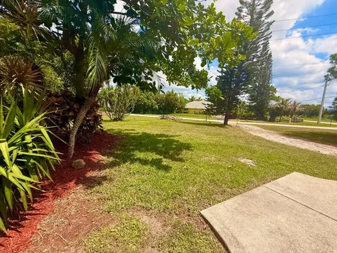 12037 Temple Boulevard The Acreage FL 33412