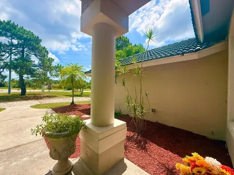 12037 Temple Boulevard The Acreage FL 33412
