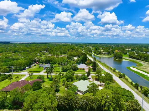 12037 Temple Boulevard The Acreage FL 33412