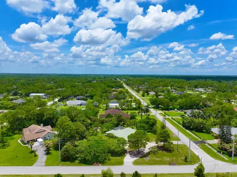 12037 Temple Boulevard The Acreage FL 33412