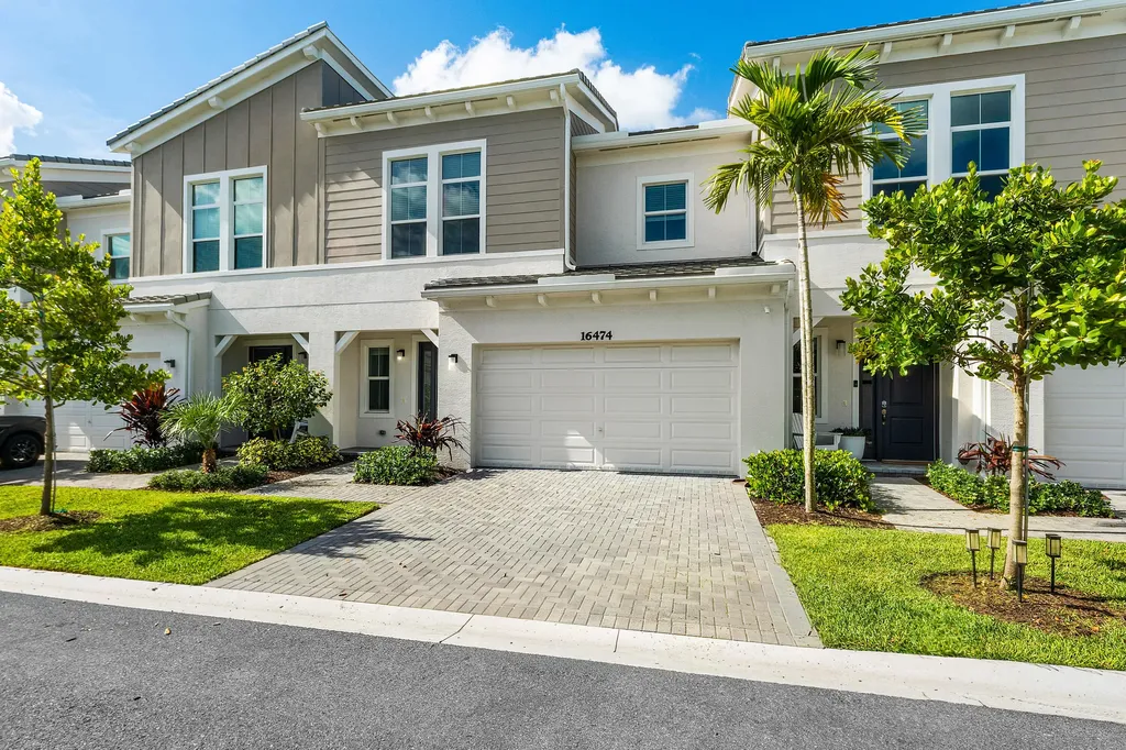 16474 Helix Court The Acreage FL 33470