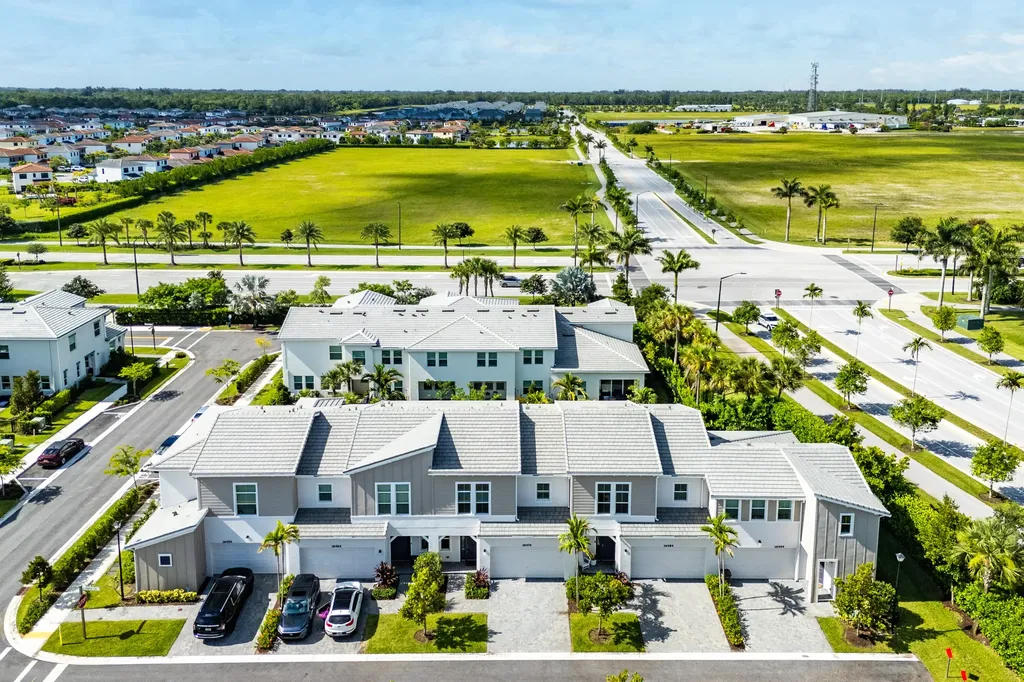 16474 Helix Court The Acreage FL 33470