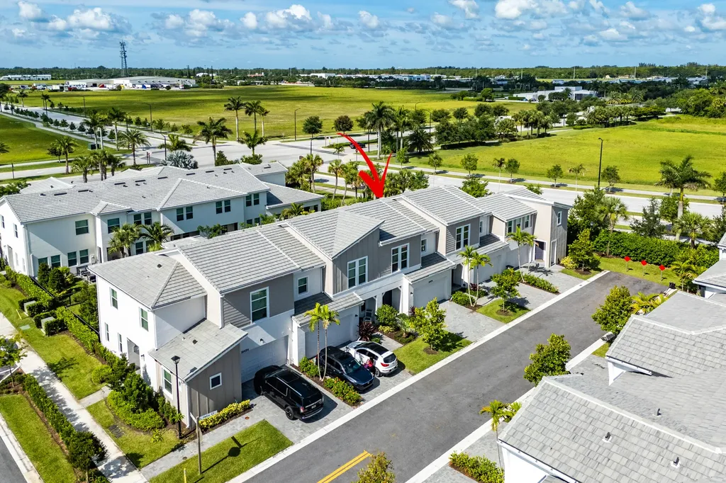 16474 Helix Court The Acreage FL 33470