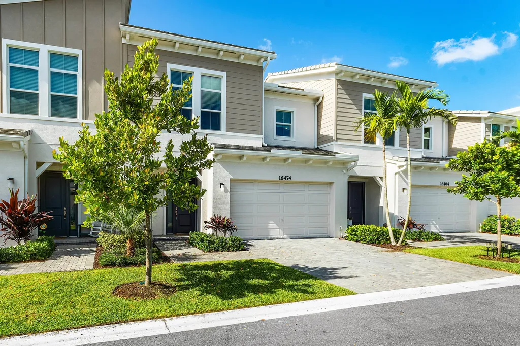 16474 Helix Court The Acreage FL 33470