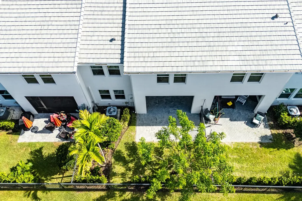 16474 Helix Court The Acreage FL 33470