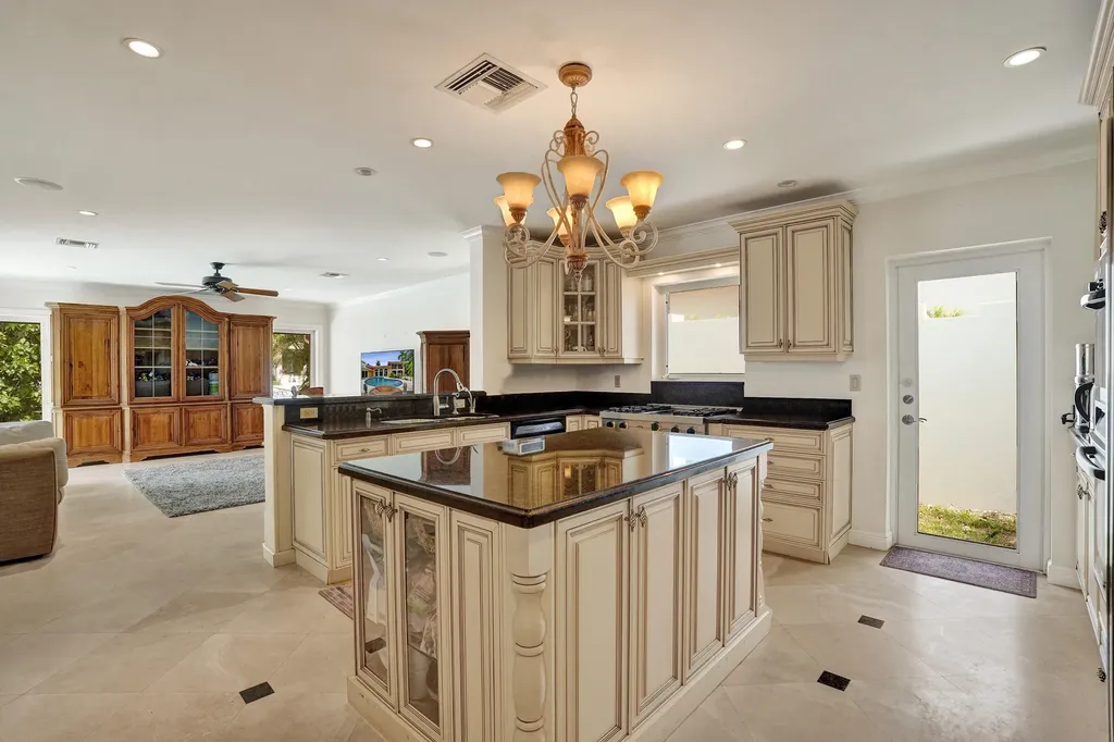 449 Isle Of Palms Drive Fort Lauderdale FL 33301