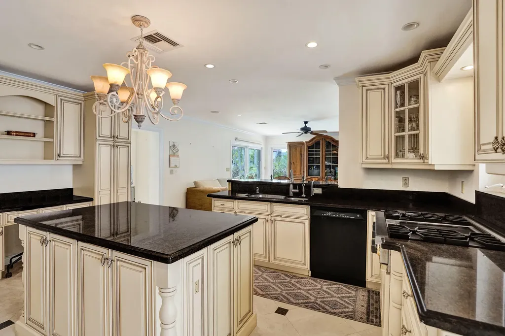 449 Isle Of Palms Drive Fort Lauderdale FL 33301