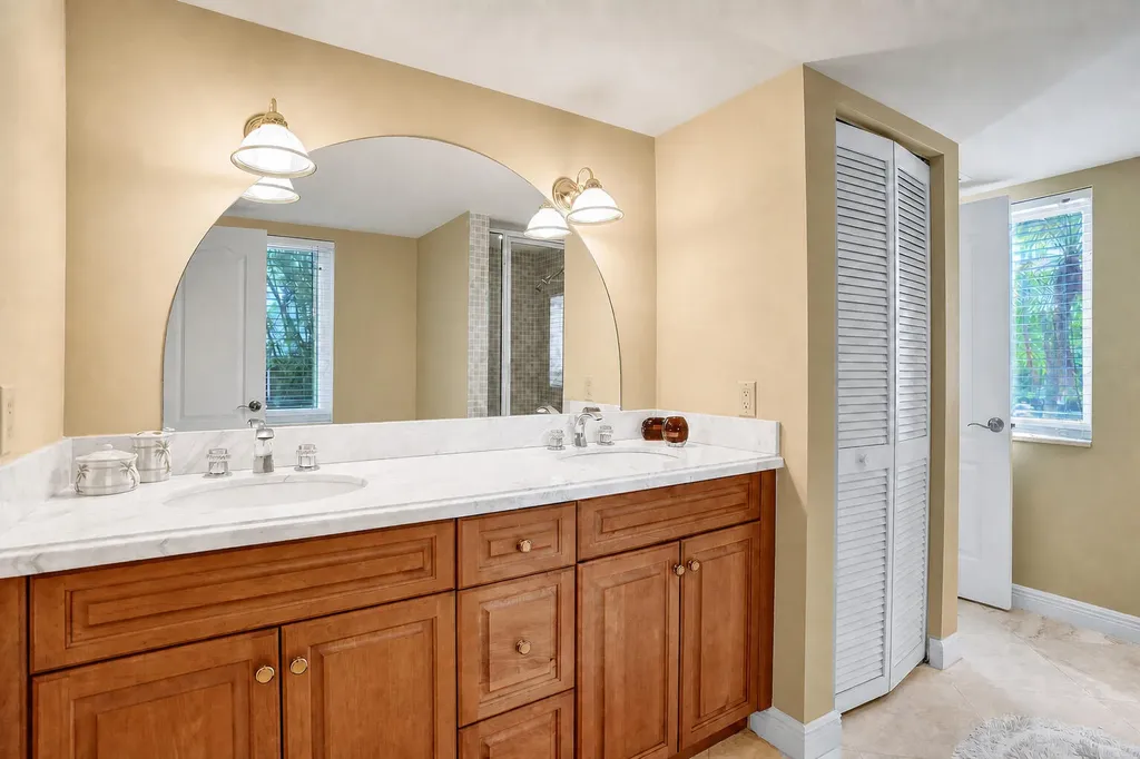 449 Isle Of Palms Drive Fort Lauderdale FL 33301
