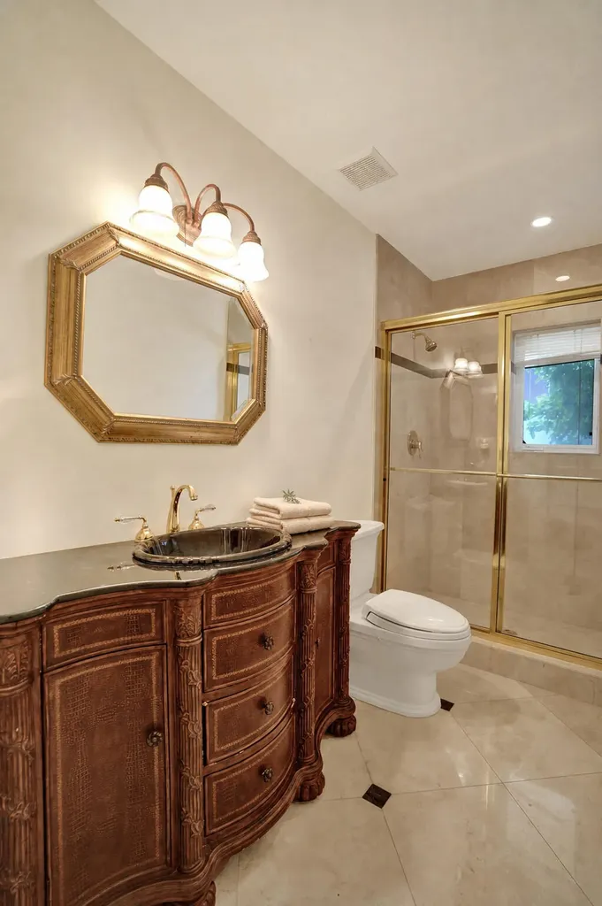 449 Isle Of Palms Drive Fort Lauderdale FL 33301
