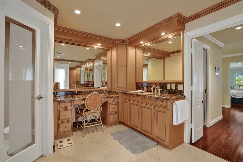449 Isle Of Palms Drive Fort Lauderdale FL 33301
