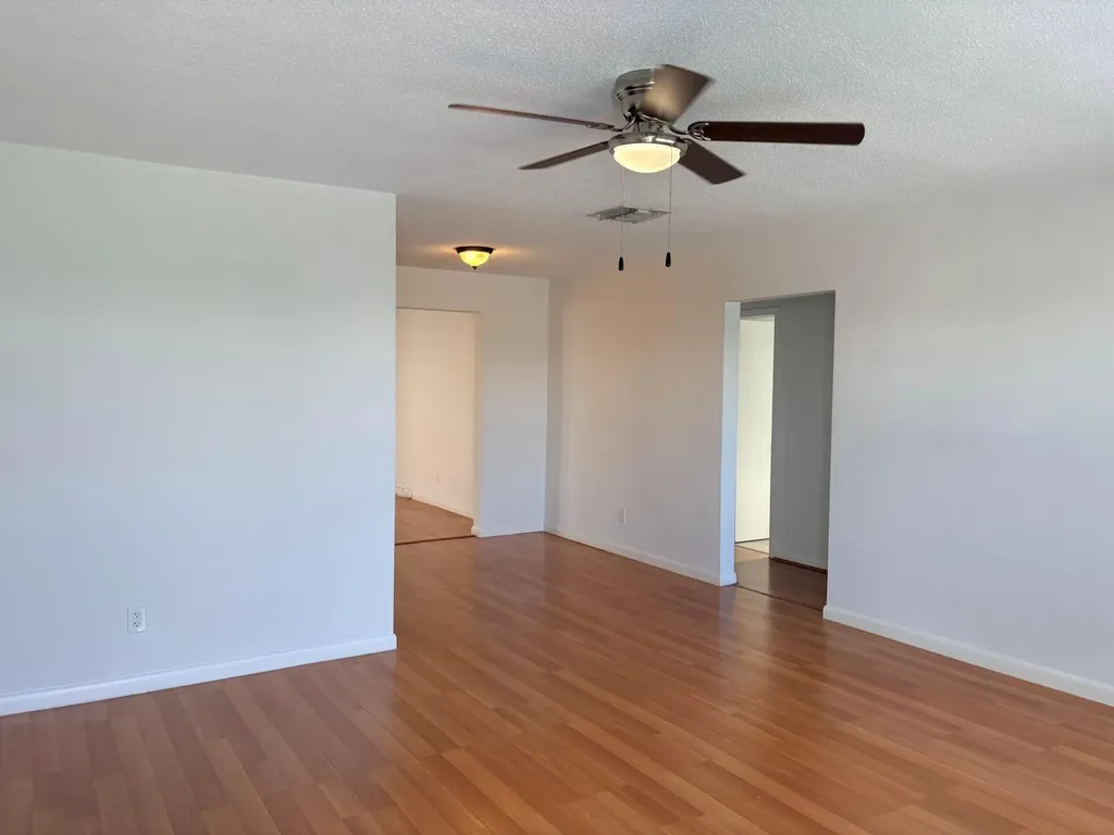 1009 SW 3rd Way Boynton Beach FL 33426
