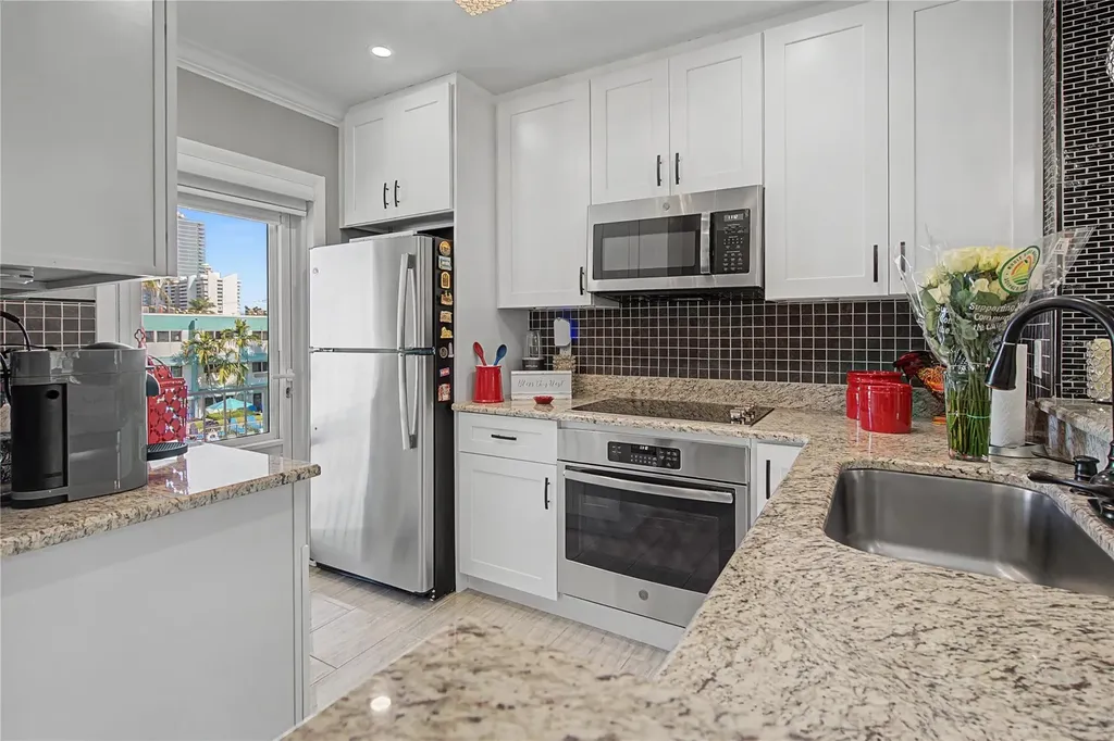 1461 S Ocean Boulevard Lauderdale By The Sea FL 33062