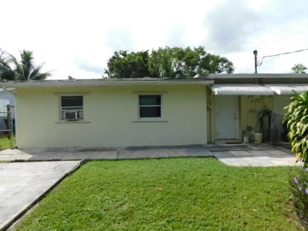 9459 SW 52nd Court Cooper City FL 33328