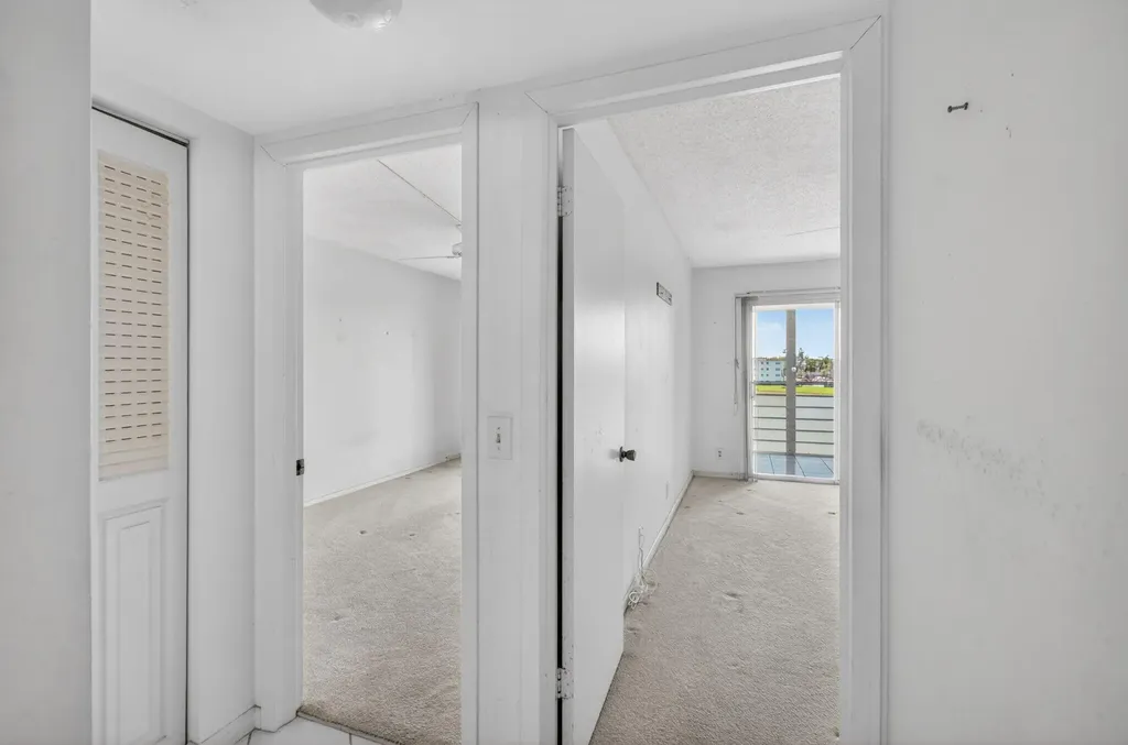 4059 Guildford D Boca Raton FL 33434