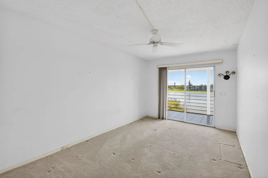 4059 Guildford D Boca Raton FL 33434