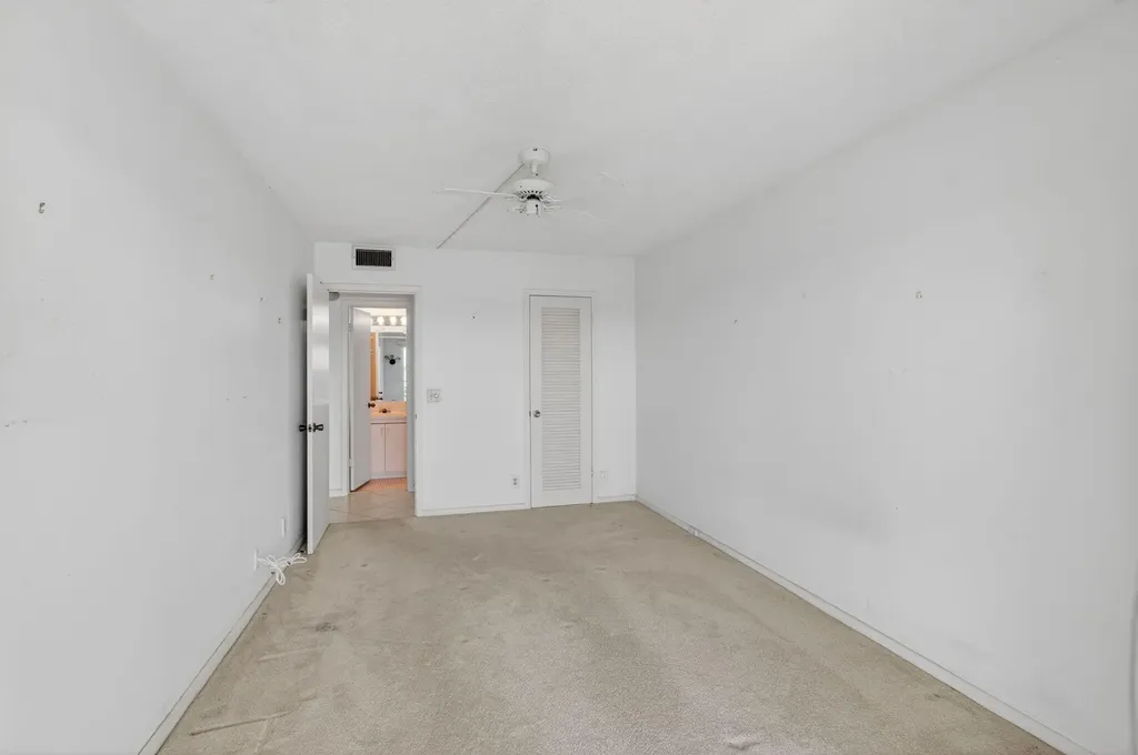 4059 Guildford D Boca Raton FL 33434