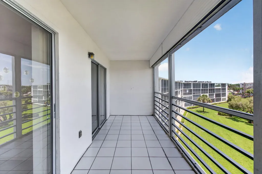 4059 Guildford D Boca Raton FL 33434