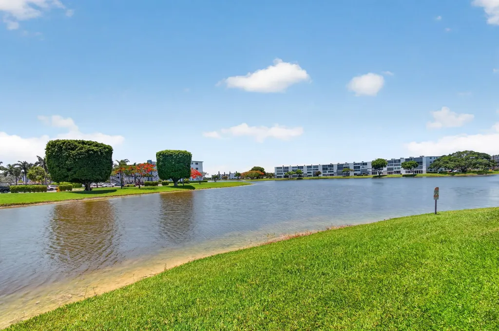 4059 Guildford D Boca Raton FL 33434