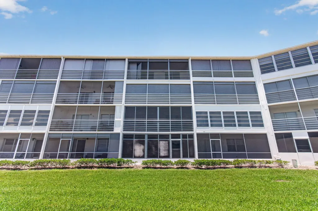 4059 Guildford D Boca Raton FL 33434