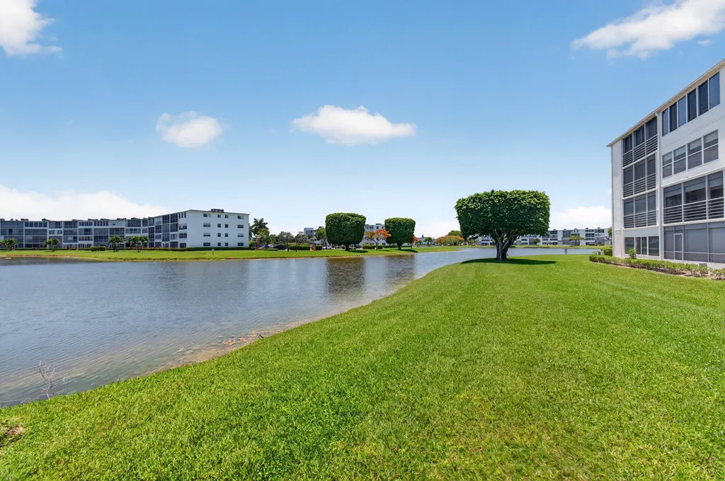 4059 Guildford D Boca Raton FL 33434